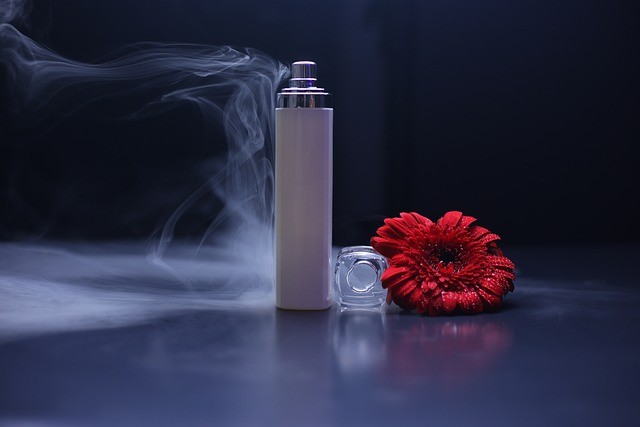 Cómo promocionar un perfume - Guia con frases y ejemplos